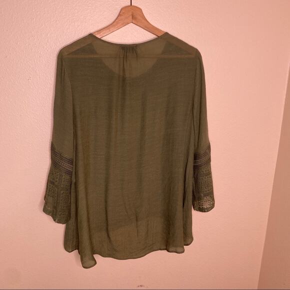New Direction Dark Green Lace Sleeve Top Medium - Picture 6 of 10
